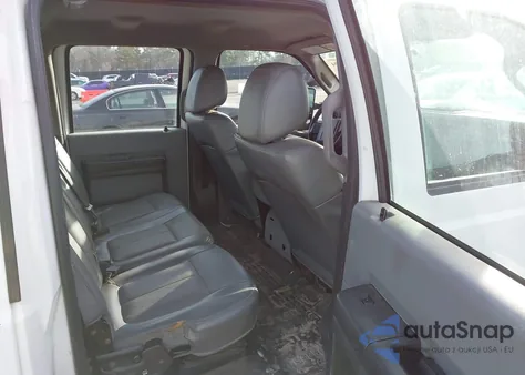 2014 Ford F-250 Xl z USA, uszkodzony, nr VIN 1FT7W2AT7EEB09261